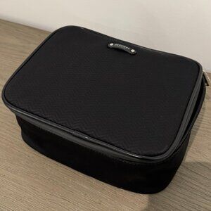 SEPHORA COLLECTION Black Toiletry Case